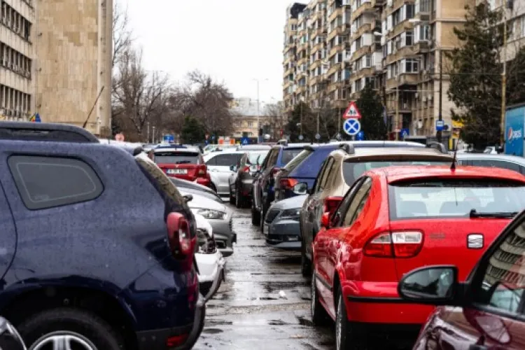 „Fenomenul” parcărilor neregulamentare în Cluj ia amplaore! Clujenii nu mai suportă și cer măsuri urgente: „Mereu blochează accesul”