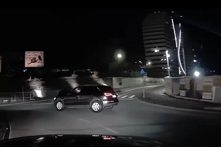 Vitezoman inconștient, la un pas de tragedie lângă blocul Wings din Cluj! S-a crezut regele șoselelor, dar era să lovească un parapet – VIDEO