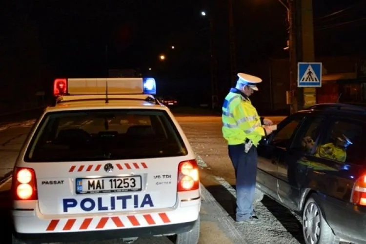 Un clujean de 49 de ani a ajuns în spatele gratiilor după ce s-a urcat la volan fără permis de conducere! Bărbatul se plimba cu o mașină neînmatriculată 