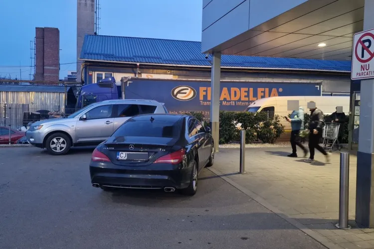 Un șmecher de Cluj a vrut „prioritate de BMW” cu un Merțan, în ziua „boicotului”: „Bag-o Boss direct în Lidl, că locurile de parcare sunt pentru muritori”
