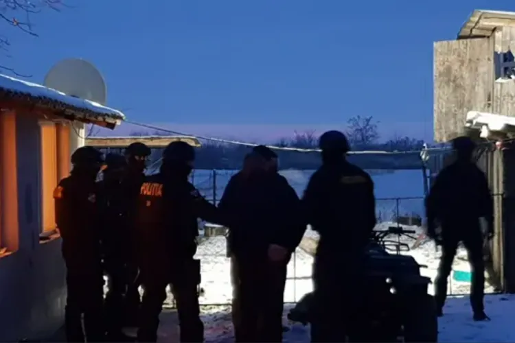 Bătaie în Cluj! Un tânăr a fost atacat de un grup de mascați în Cluj-Napoca. Un bărbat de 44 de ani, care a instigat violențele, dat în urmărire generală