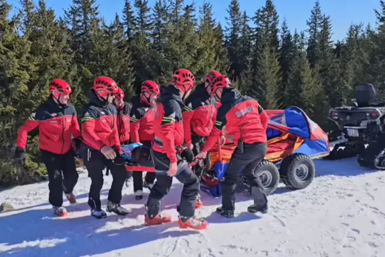 Iarna face prăpăd la munte! Salvamontiștii au intervenit de urgență pentru a salva peste 50 de persoane! Câte cazuri au fost la Cluj 