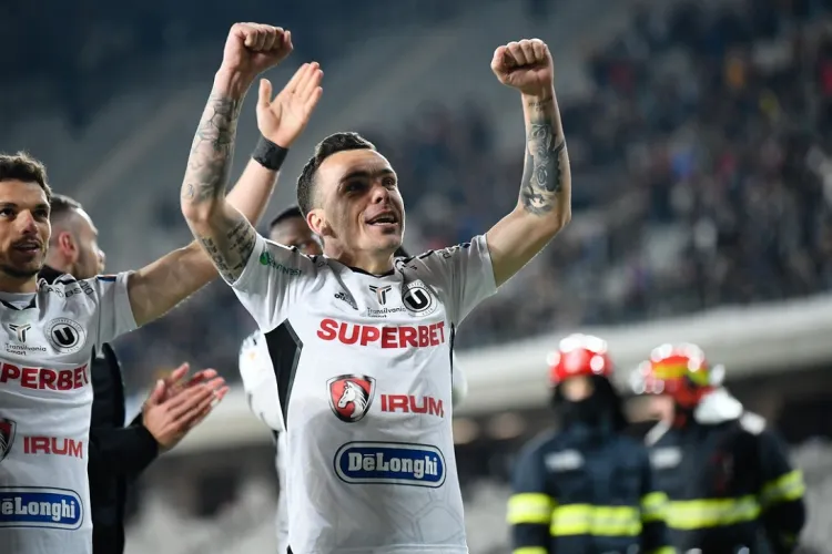 Jucătorii U Cluj, premiați cu sume IMENSE pentru performanță. Câți bani au câștigat fotbaliștii în acest sezon