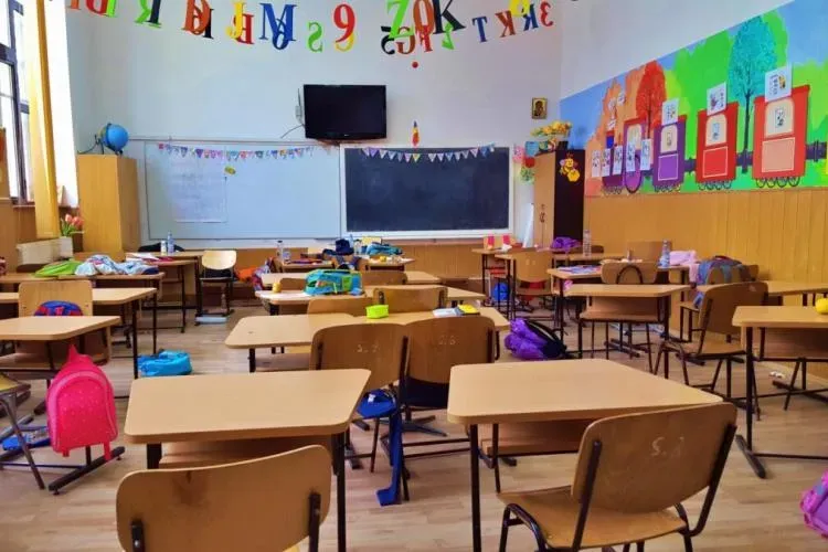 Calendarul înscrierilor la Cluj în clasa pregătitoare pentru anul școlar 2025 – 2026. Când pot fi depuse cererile de înscriere?