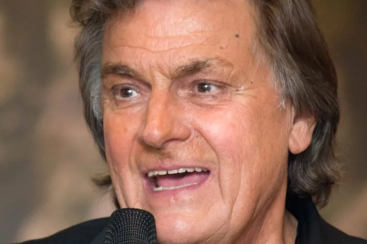 Suflet de aur! Gestul superb făcut de Florin Piersic pentru un artist care și-a pierdut soția: „M-a încurajat! M-a luat în brațe, m-a pupat”