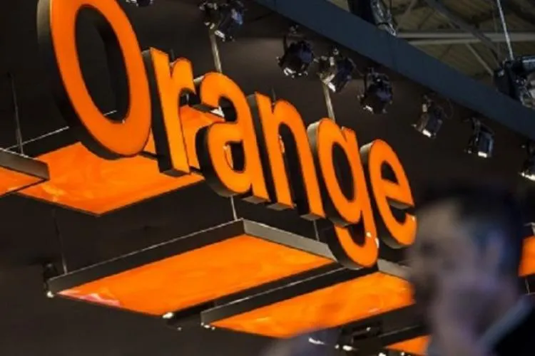 Atac cibernetic major asupra Orange România. 380.000 de date ale clienților au fost furate 