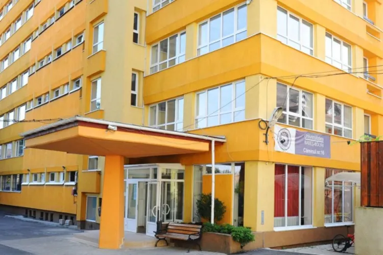 Căminele UBB Cluj din Hașdeu vor fi dotate cu panouri fotovoltaice. Investiție de peste 6,5 milioane de lei