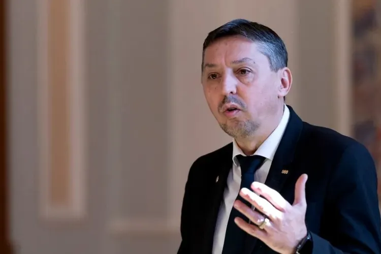 Daniel David, printre cei mai vizibili membri ai Guvernului. Unde se poziționează celălalt ministru clujean