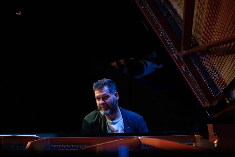 Un faimos pianist clujean va ține un concert în New York. Cultura transilvăneană, promovată internațional