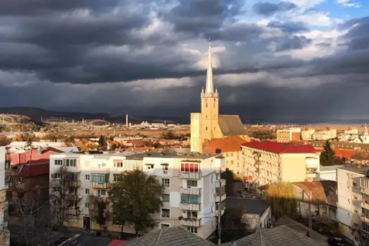 Clujul are un nou oraș: BanglaDEJ! Clujenii sunt invitați la o farfurie de curry cu mămăligă: „Schimbarea este firească”