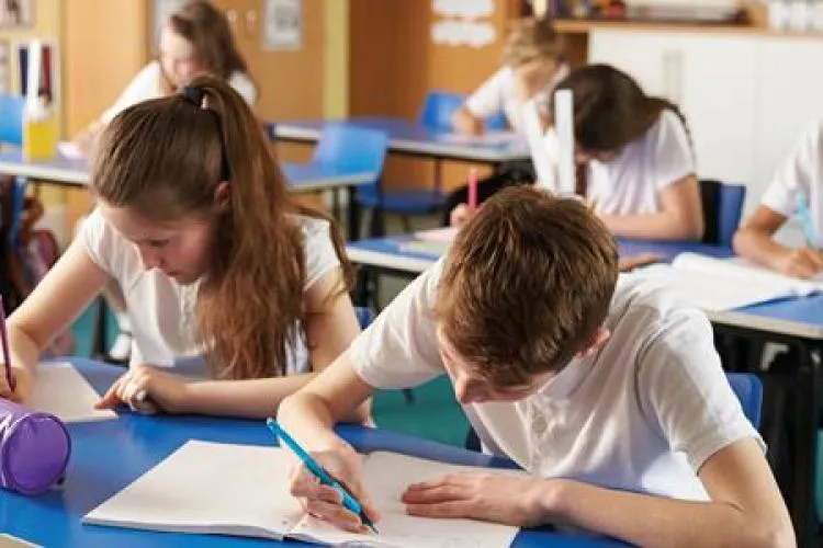 Pregătire GRATUITĂ pentru Bacalaureat, pentru elevii din Cluj! Vezi programul meditațiilor