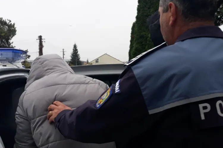 Vânzător de 64 de ani a agresat o fată de 13 ani, în curtea școlii: S-a întâmplat în Cluj! A profitat că vindea chiar în incinta școlii