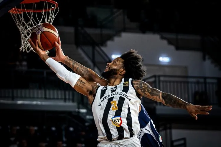 U-BT Cluj, duel important cu Dinamo înainte de sferturile EuroCup! Ce surpriză au pregătit organizatorii pentru femei de 8 Martie 