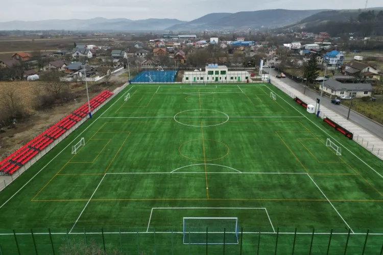 O nouă bază sportivă, inaugurată în Cluj. Proiectul derulat de FRF a costat 1,5 milioane de euro