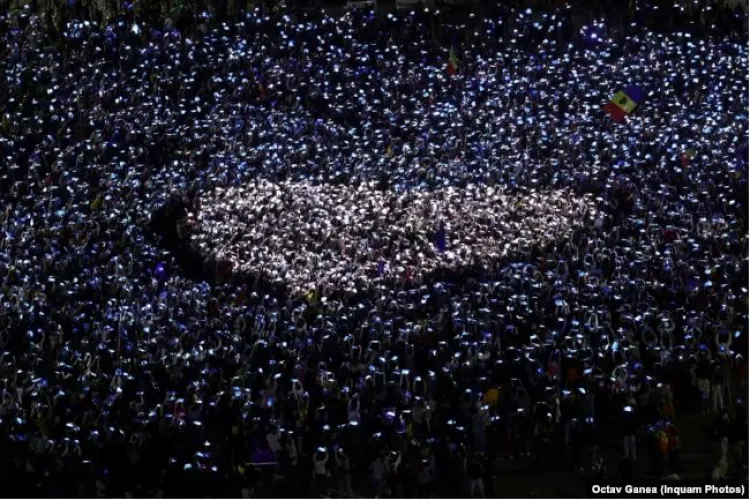 10 000 de români la mitingul pro Europa de la București. Astăzi urmează Clujul!  VIDEO