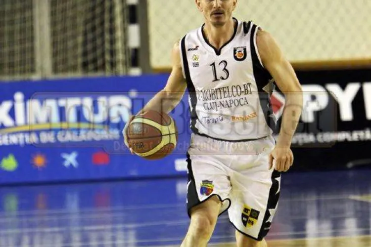 Baschetbalistul Claudiu Fometescu pleaca de la U Mobitelco