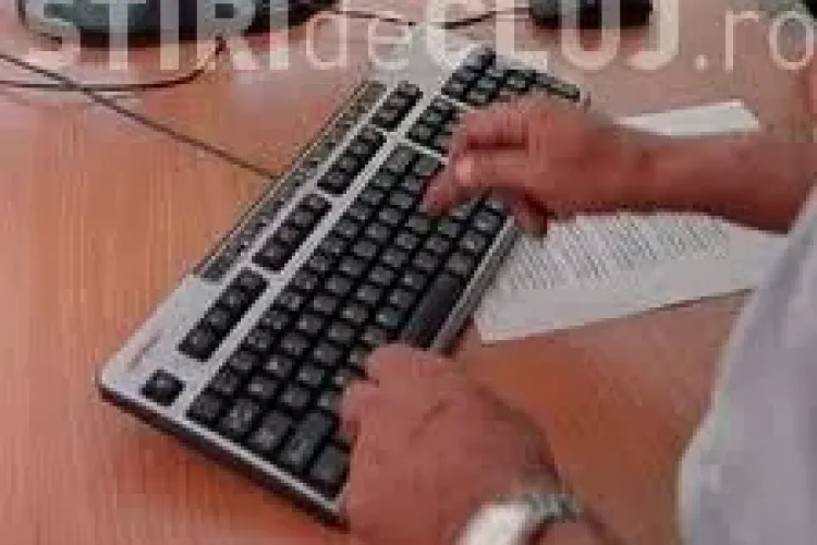 15% dintre angajatii romani stau jumatate din timpul programului de lucru pe Messenger sau Facebook