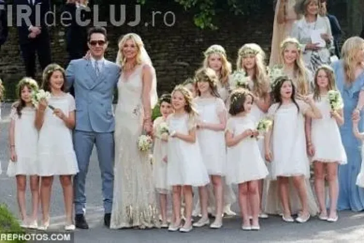 Kate Moss s-a casatorit cu Jamie Hince - FOTO