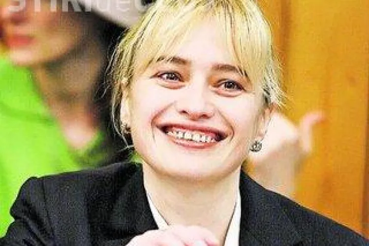 Sotia europarlamentarului Rares Niculescu, Nicoleta Postolache, acuzata ca a tepuit o firma germana cu un milion de euro