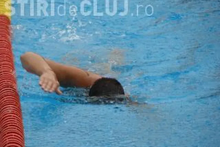Cei 150 de sustinatori inscrisi la Swimathon Cluj doneaza 20.000 de lei