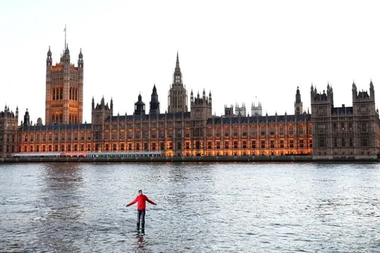 Dynamo, britanicul care umbla pe apa Tamisei VEZI FOTO