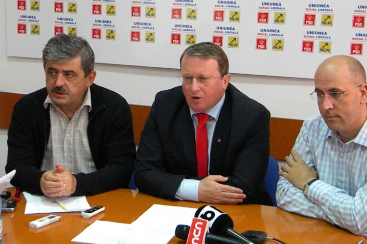 PSD si PNL Cluj au fumat pipa pacii, dupa scandalul din Consiliul Local: Nu avem intelegeri secrete cu PDL VIDEO