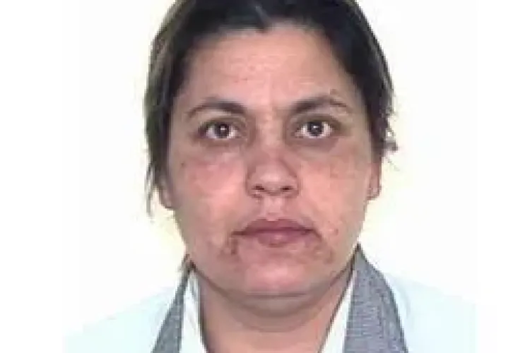 Politistii cauta o escroaca din Huedin, care a inselat mai multe banci VEZI FOTO