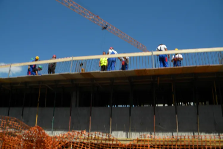 Parking -ul de pe strada Baisoara va fi gata pana in noiembrie! VEZI cum va arata cladirea VIDEO si FOTO