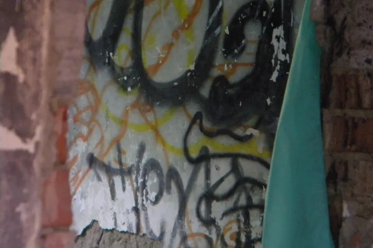 Blocul NATO de pe strada Albac nr. 21, transformat in locuinte sociale din bani europeni - VIDEO