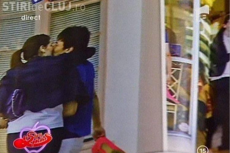 Monica se saruta cu un milionar chinez in SUA FOTO