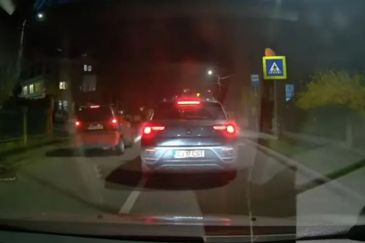 Depășiri periculoase pe o trecere de pietoni în Cluj: Pietoni, la un pas de tragedie VIDEO