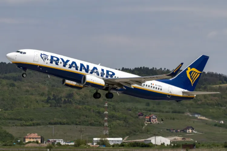 Ryanair introduce în premieră un serviciu pe care ar putea fi „bătaie”: Nu mai rămâi pe aeroportul din Cluj, din cauză că a făcut compania overbooking! 