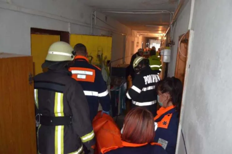 Cluj: Descoperire tragică! Un bărbat a fost găsit fără viață în propria casă. Medicii n-au mai putut face nimic pentru el 