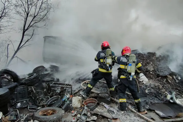 ALERTĂ în Cluj! Pompierii au intervenit de urgență la mai multe accidente și incendii puternice 