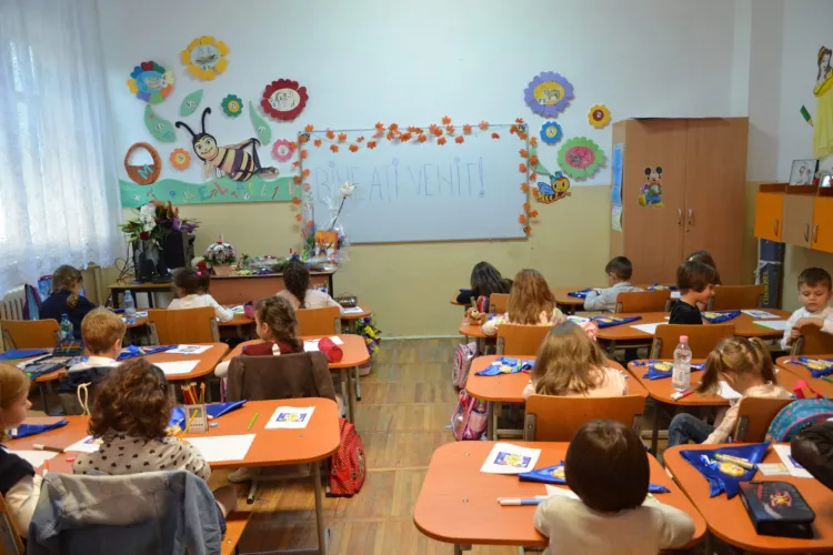 Părinții se înghesuie să-și înscrie copiii la școlile din Cluj-Napoca! Ce spune șefa ISJ Cluj despre „avalanșa” de cereri: „Vin de la familiile tinere” 