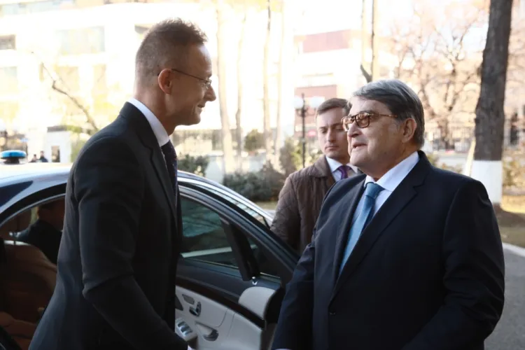 Budapesta condamnă incidentele grave care s-au petrecut la Cluj-Napoca împotriva etnicilor maghiari, după derby-ul U Cluj vs CFR Cluj: „Este inacceptabil” 