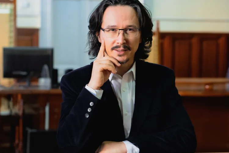 ȘOCANT: Biroul Electoral a eliminat postarea fostului judecător Cristi Danileț pentru că a spus cu cine votează. Nu mai avem voie să susținem un candidat?