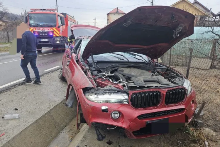 Cluj: Colonel ISU, prins beat criță la volan! A intrat cu mașina într-un cap de pod și a dat etilotestul peste cap / Ce alcoolemie avea