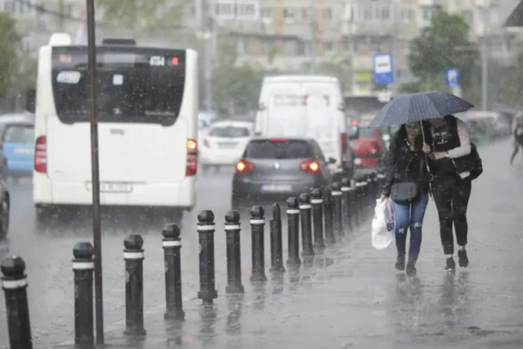 La Cluj, iarna nu se lasă dusă : Vremea „râde” de noi săptămâna asta și vine cu...ninsoare la Cluj. Când trecem brusc înapoi la temperaturi cu minus