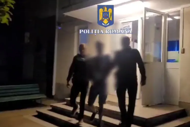 Scandal monstru într-o familie din Cluj! Un individ era să-și omoare fratele cu o armă albă. N-a suportat să-l audă cum o înjură pe mama lor