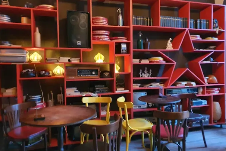 Ce spun reprezentanții barului Soviet din Cluj, după ce au fost acuzați că un produs de pe meniul lor are un nume EXTREM de jignitor. Va fi schimbat