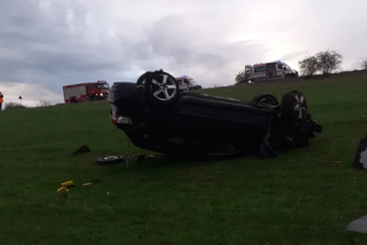 Șocant! Minorul răsturnat cu mașina la ieșirea din Turda a furat autoturismul în toiul nopții