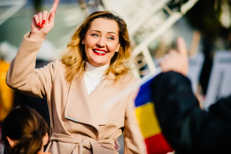 Elena Lasconi, reacție fermă după ce USR îl susține pe Nicușor Dan la prezidențiale: „Categoric, nu mă retrag”