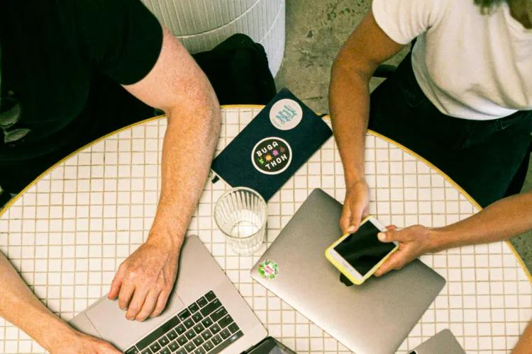 Regulile de publicitate a bonusurilor din 2025. Tot ce trebuie să știi despre cum sunt protejați jucătorii prin regulile noi stabilite de statul român