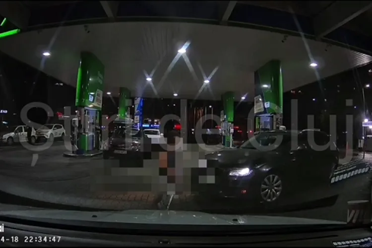 Cluj: Incident șocant la OMV Mărăști! Fetiță, la un pas să fie lovită de o mașină. Micuța alerga prin benzinărie - VIDEO 