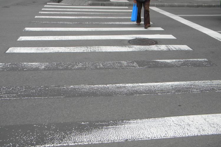  O trecere de pietoni din Cluj-Napoca s-a transformat într-o capcană pentru clujeni: „Nu ai curajul să pui nici măcar un picior”