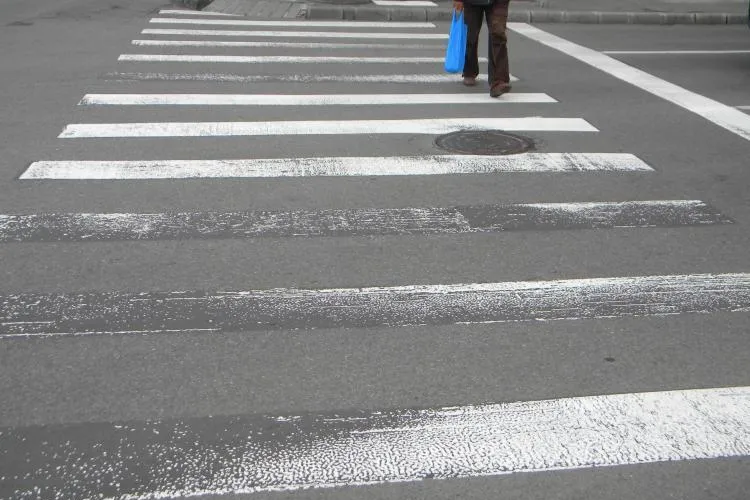  O trecere de pietoni din Cluj-Napoca s-a transformat într-o capcană pentru clujeni: „Nu ai curajul să pui nici măcar un picior”