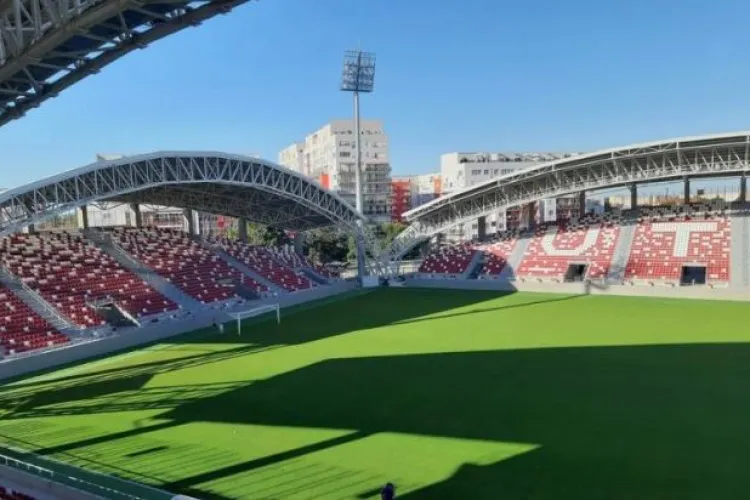 S-a stabilit orașul unde CFR Cluj va juca finala Cupei României, dacă învinge azi Farul. S-a publicat și calendarul pentru sezonul următor