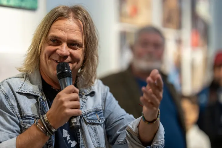 Din colțurile lumii, până la Cluj: Vernisajul lui Liviu Stănescu, un eveniment captivant care va ține Clujul cu sufletul la gură