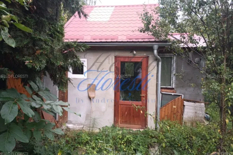 Casă minusculă dintr-un cartier select al Clujului, scoasă la vânzare cu 120.000 de euro. Unele garsoniere sunt mai spațioase FOTO